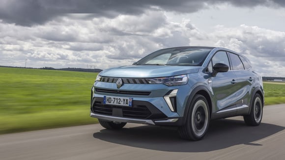 Le Renault Symbioz reçoit un nouveau moteur d’entrée de gamme, pas encore disponible en France