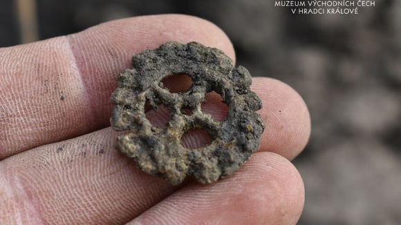 Pièces celtiques en or et en argent découvertes lors des fouilles