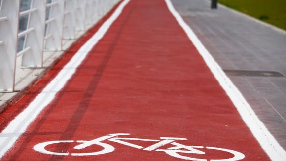 Une voie réservée aux vélos sur le périphérique : bénéfice ou risque ?