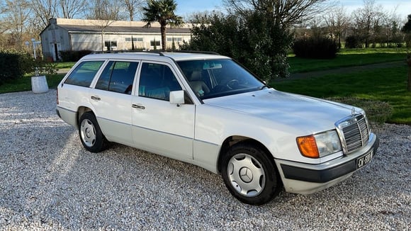 Mercedes W124 ayant parcouru plus de 800 000 km, proposée sur Leboncoin