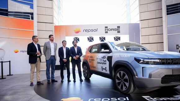 Le moteur dérive du trois cylindres HR12 et le carburant Nexa 95 est encore peu distribué