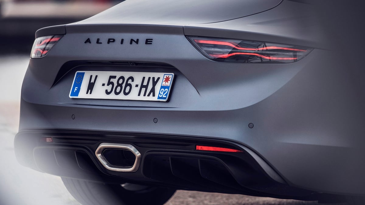 Fin de commande pour l’Alpine A110 thermique : la berlinette française tire sa révérence