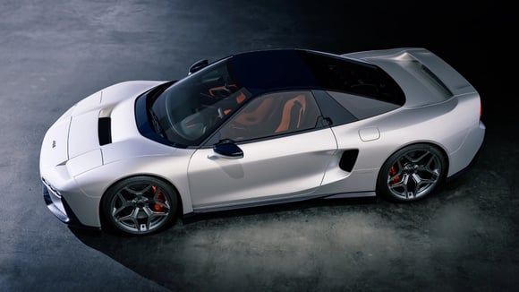 Les phares escamotables et les éléments de design réinterprétés sur le projet Tensei