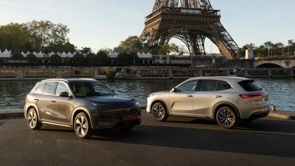 Geely Auto arrive en France avec deux SUV, des prix serrés et un réseau de concessions visé