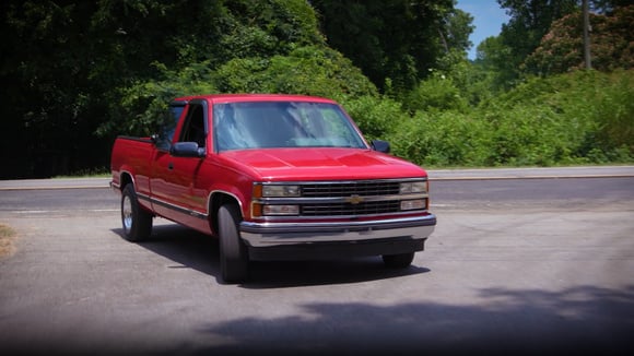 Un Chevrolet C10 de 1993 utilisé comme véhicule d’essai, fonctionnant à l’ammoniac