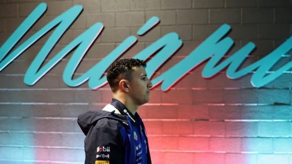 Isack Hadjar (Red Bull) quitte le Grand Prix de Miami 2026 sans le moindre point marqué