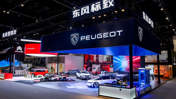 Stand Peugeot au salon de Pékin