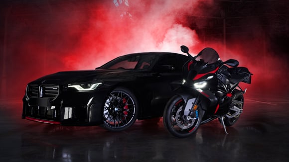 La BMW M2 devient RR Edition tandis que la BMW M1000 RR devient M2 Edition
