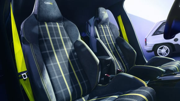Sellerie spécifique de l’Opel Corsa GSE