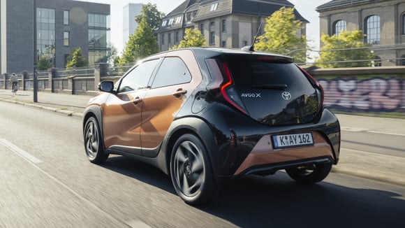 La Toyota Aygo X progresse fortement sur le marché européen des mini-citadines