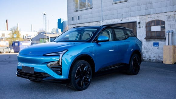 Hengchi 5 : un SUV électrique lié au groupe Evergrande, importé en Suède.