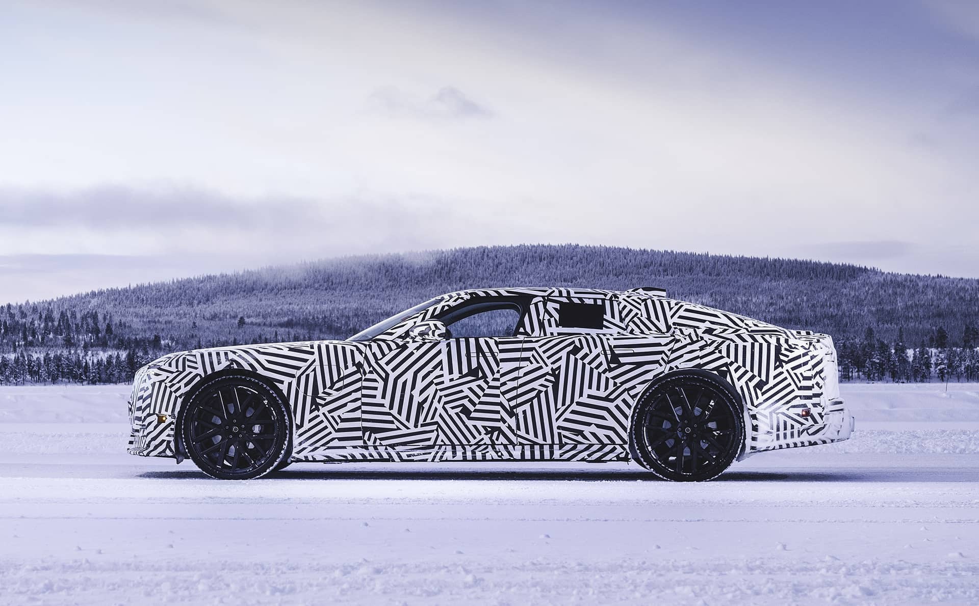 Silhouette de GT à quatre portes et long capot pour le concept Jaguar Type 00