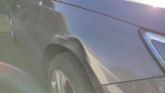 Carrosserie abîmée sur la Peugeot 308 aux enchères