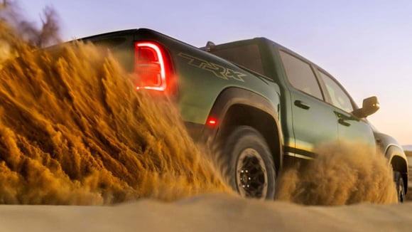 Stellantis parle beaucoup de Chine, mais l’enjeu majeur pourrait se jouer aux États-Unis avec Jeep et Ram