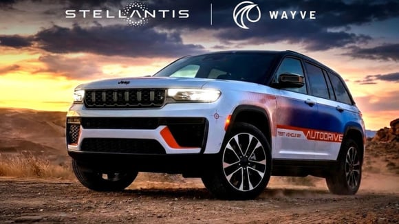 Stellantis s’associe à la startup britannique Wayve pour intégrer une IA de conduite assistée à STLA AutoDrive