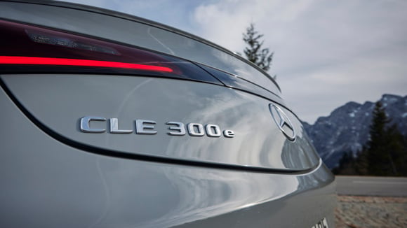 Les plus gros écarts de consommation mesurés concernent des hybrides rechargeables Mercedes