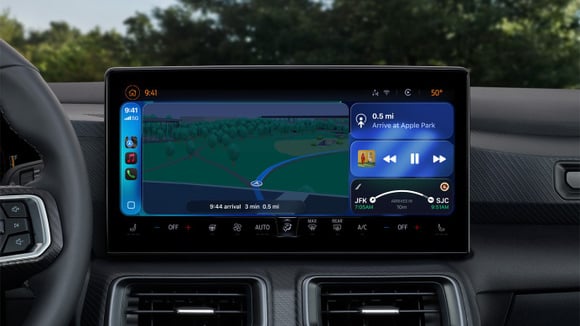 Apple annonce une meilleure stabilité de CarPlay sans fil et une précision GPS renforcée.
