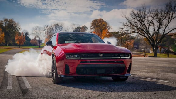 La Dodge Charger Daytona Scat Pack annonce 670 ch et une batterie de 100,5 kWh