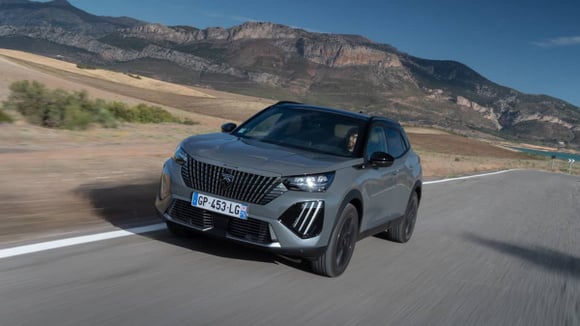 Peugeot 2008 : leader des petits SUV en France
