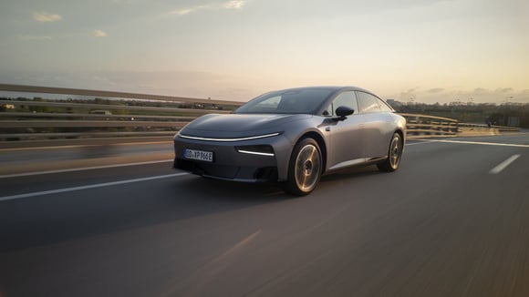 Une berline électrique comme compromis entre style et électrification