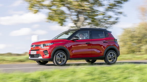 La Citroën ë-C3, évoquée comme modèle compact apprécié notamment via le leasing social