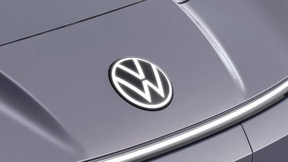 Volkswagen finalise la vente d’Everllence pour 7,4 milliards d’euros et conserve une participation minoritaire.