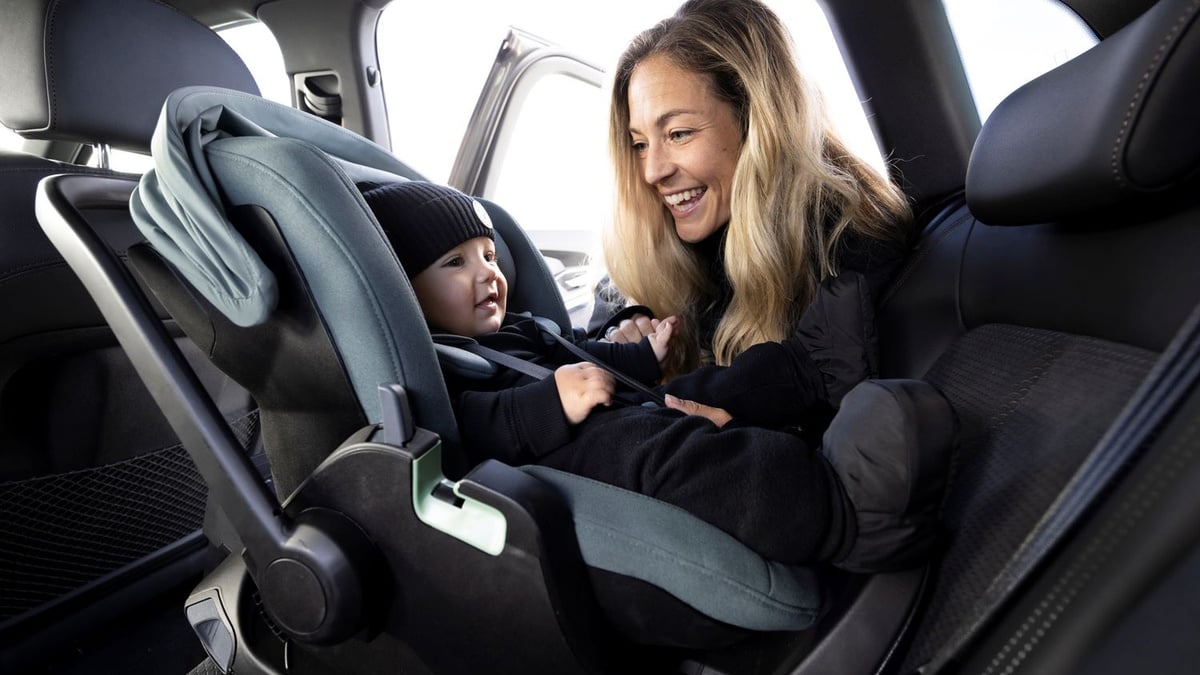 Enfants oubliés en voiture : l’Italie a rendu l’alerte obligatoire, pourquoi la France traîne encore