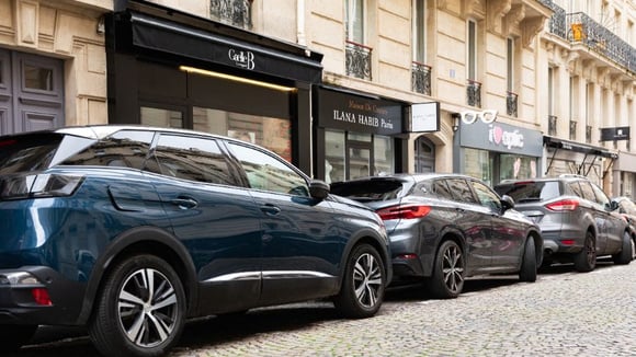 La mairie de Paris confirme : pas de gratuité du stationnement en surface en août.