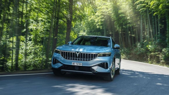 Ce n’est pas une Maserati : il s’agit d’une Voyah Free, un SUV premium
