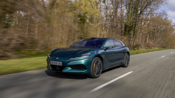 Denza Z9 GT : grand break électrique aux chiffres de puissance très élevés