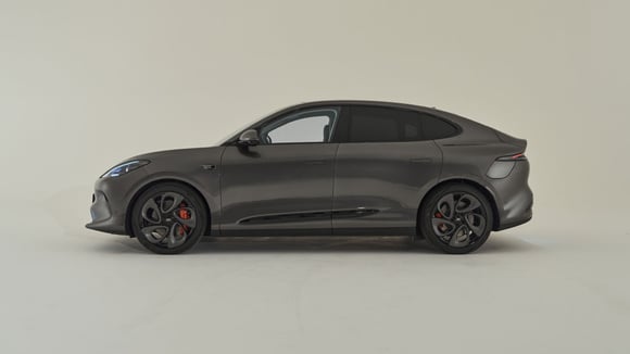 Le SUV MG IM6 mesure 4,90 m de long