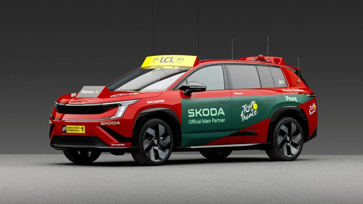 Skoda Peaq : le grand SUV électrique s’offre son premier bain de foule sur le Tour de France