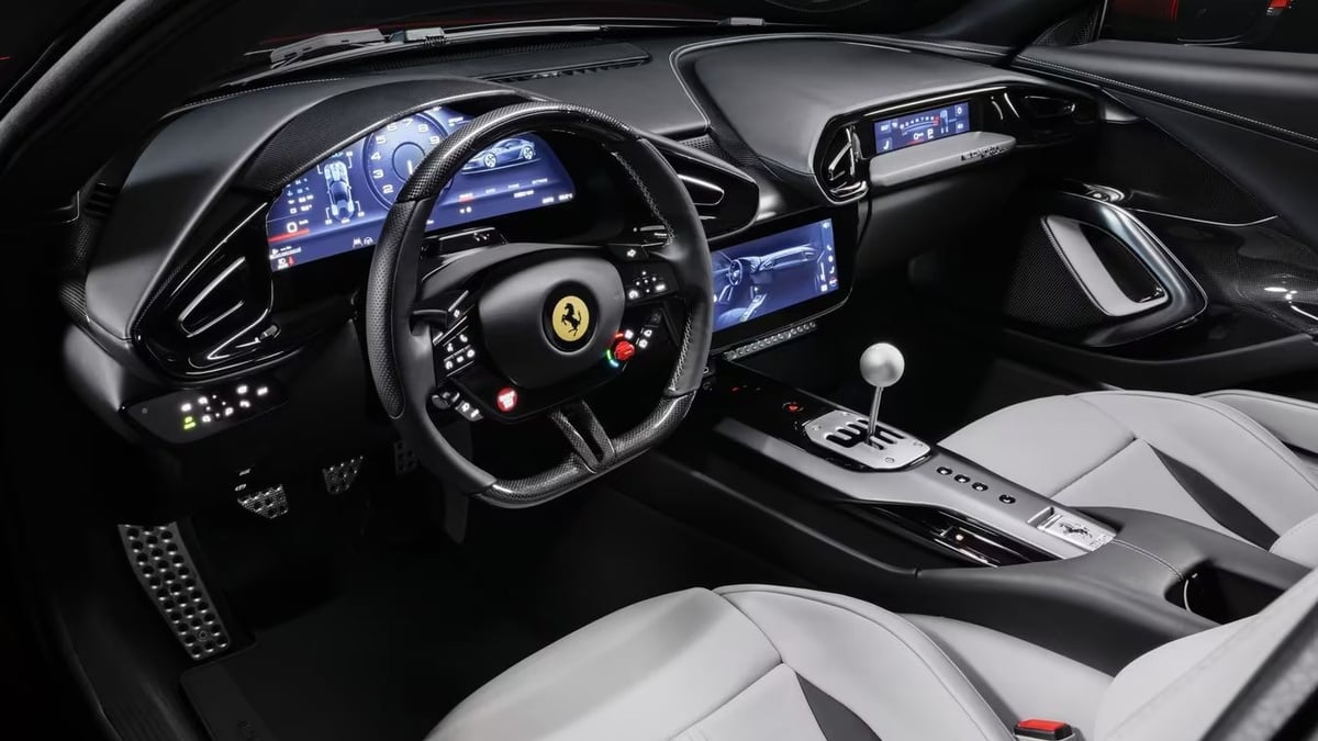 Ferrari réinvente la boîte manuelle : une commande « by-wire » qui divise