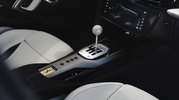 Ferrari 12Cilindri Manuale utilisable en mode automatique ou manuel