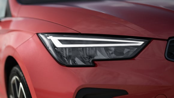 Une Seat Ibiza restylée