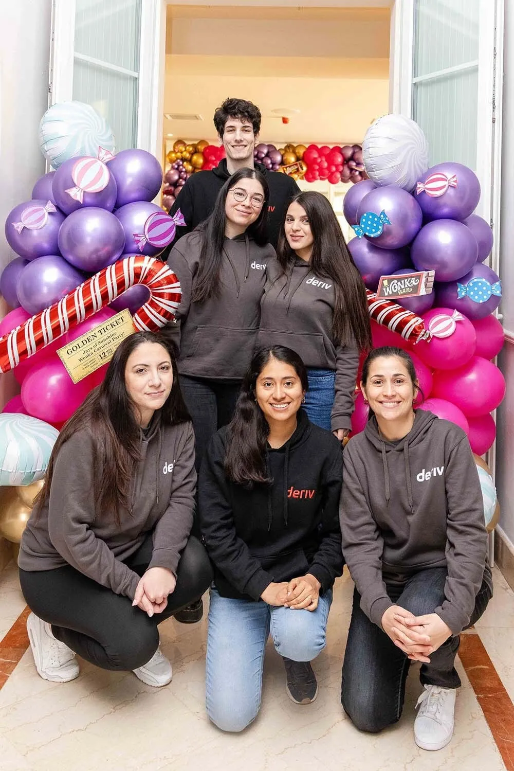 متطوعو Deriv في حفلة الكرنفال لمشروع المسؤولية الاجتماعية في مالطا