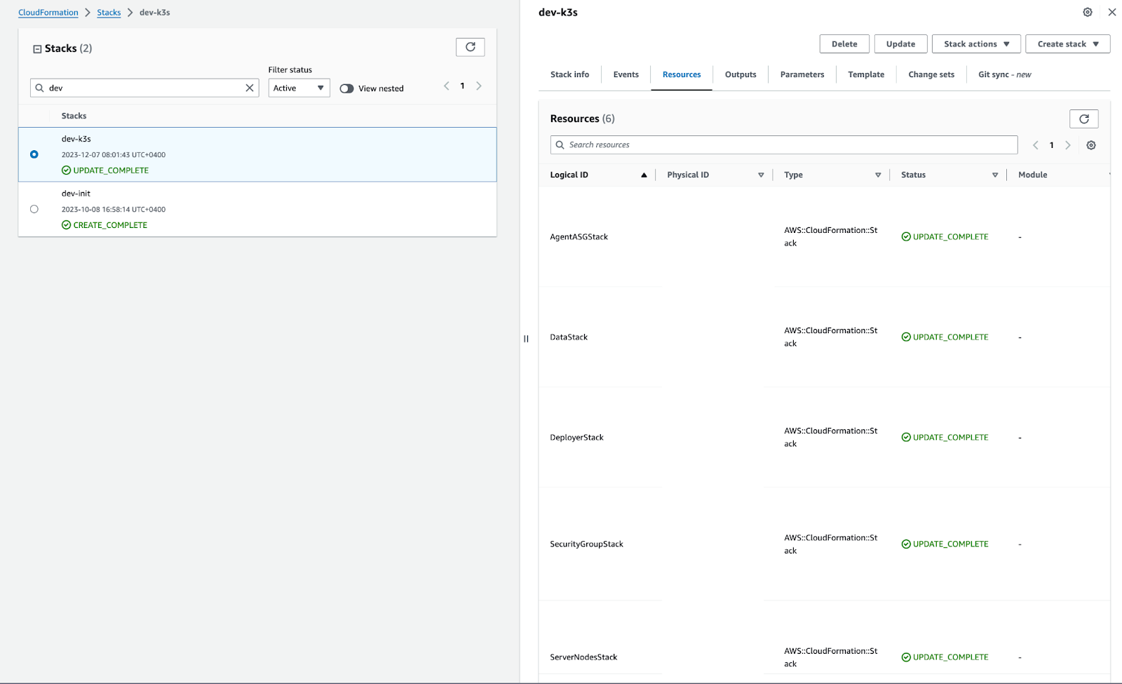 شاشة تعرض كومات CloudFormation المخصصة