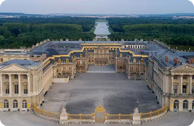Apartment hunter in Versailles