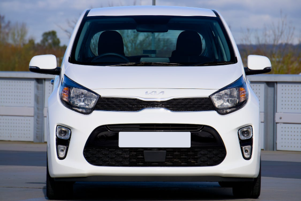 White Kia Picanto