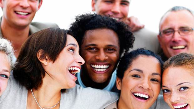 social-benefits-of-smiling
