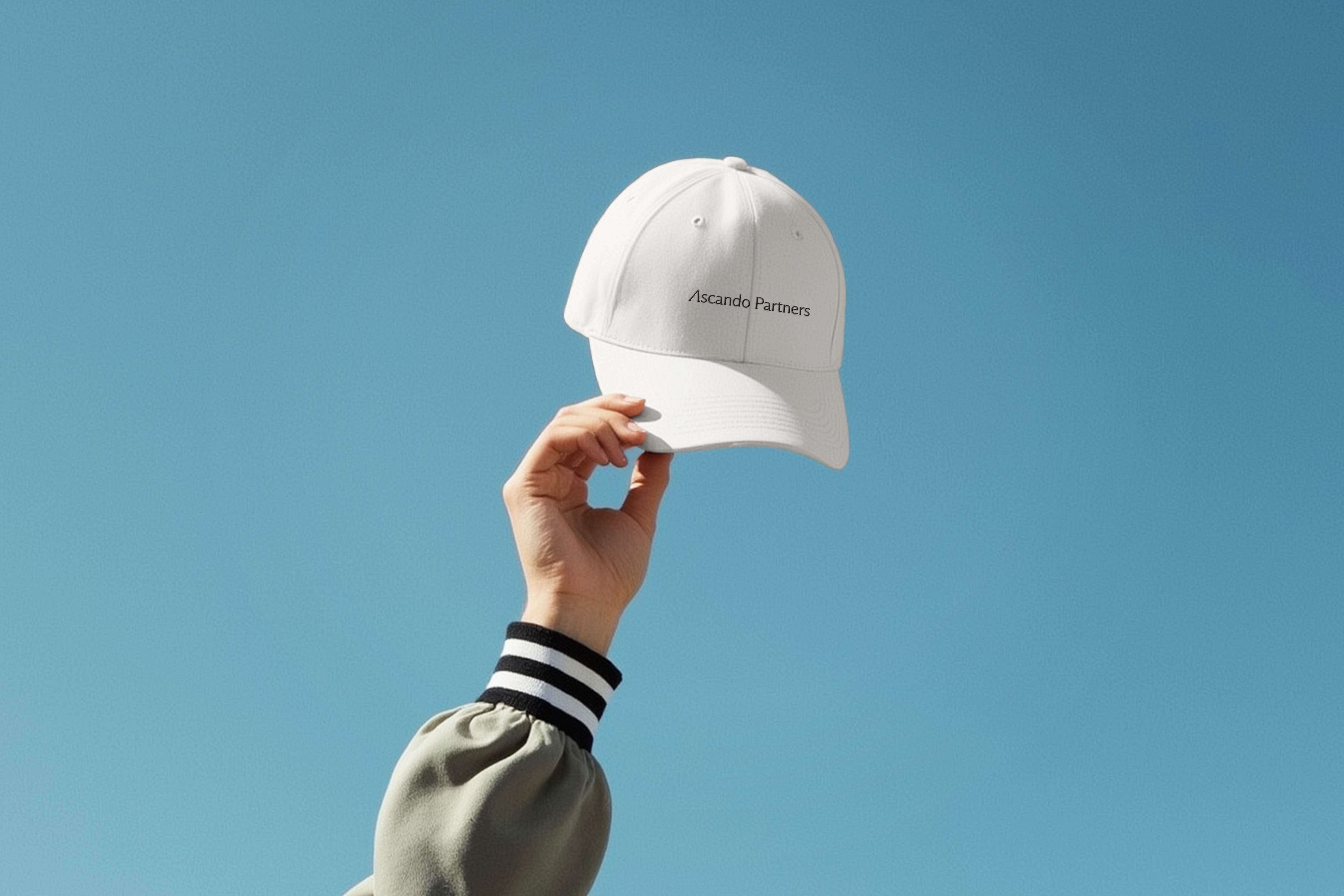 Caps med Ascando Partners logo