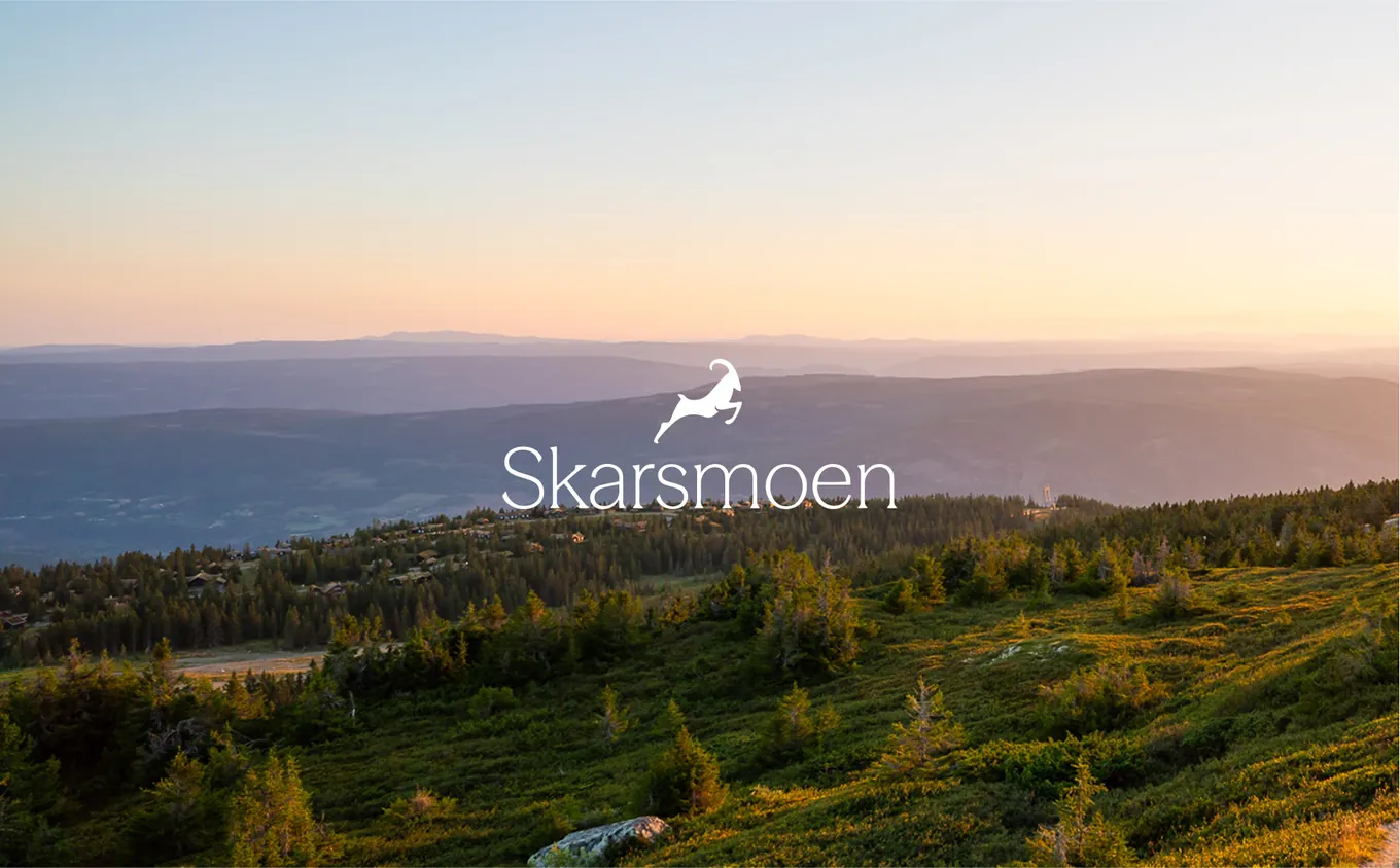 Skarsmoen gårdsysteri: visuell identitet og nettside i Webflow, laget av Simmer