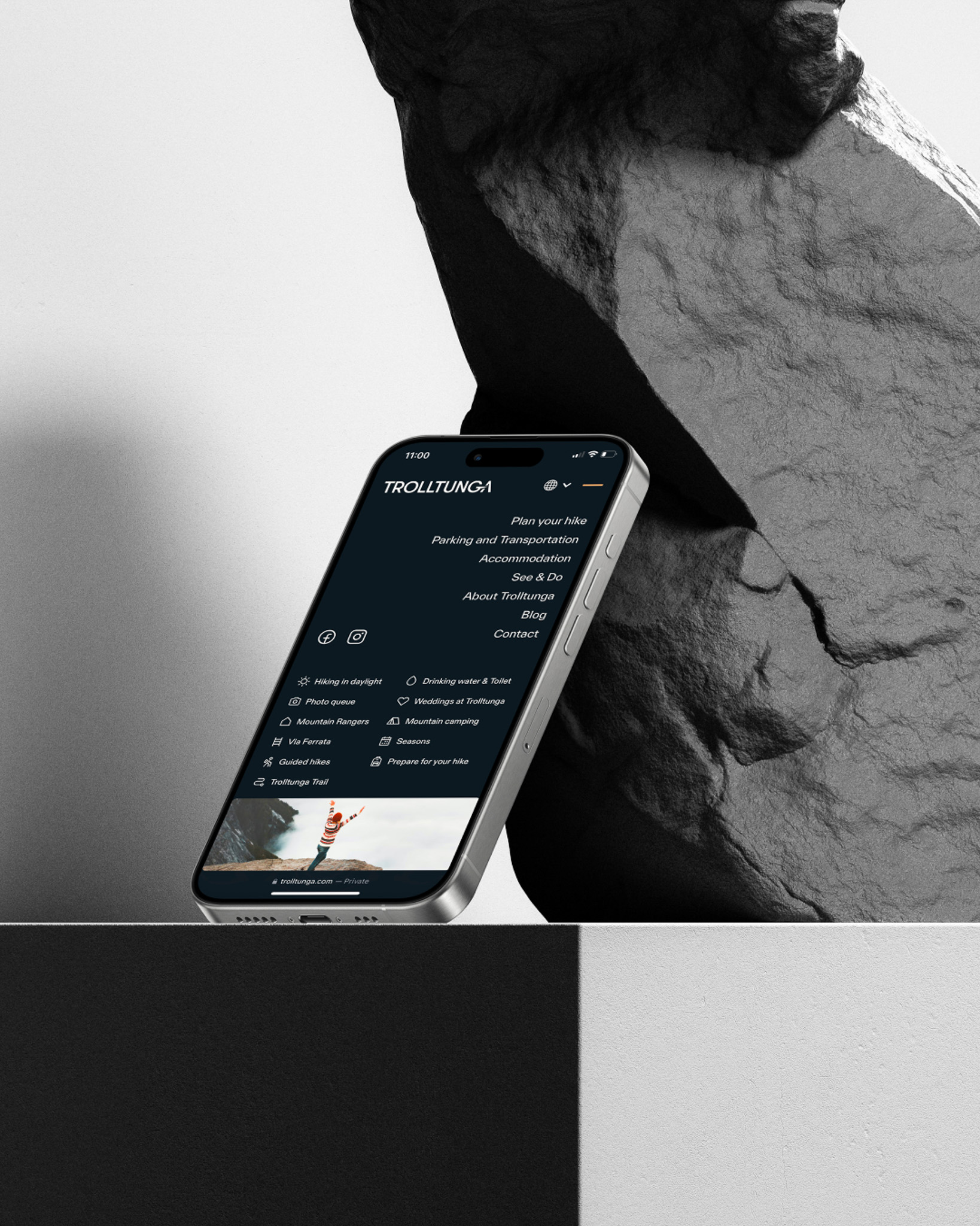 The Trolltunga website menu on a phone