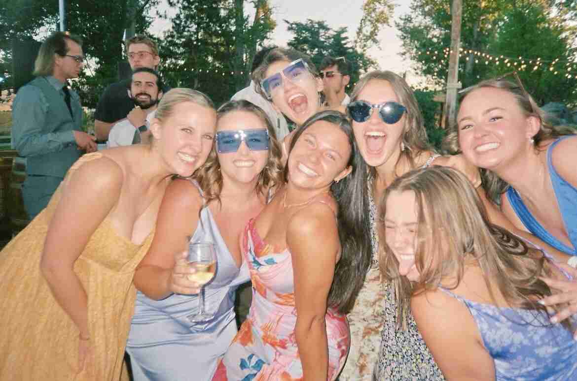 Wedding group picture at a hotel