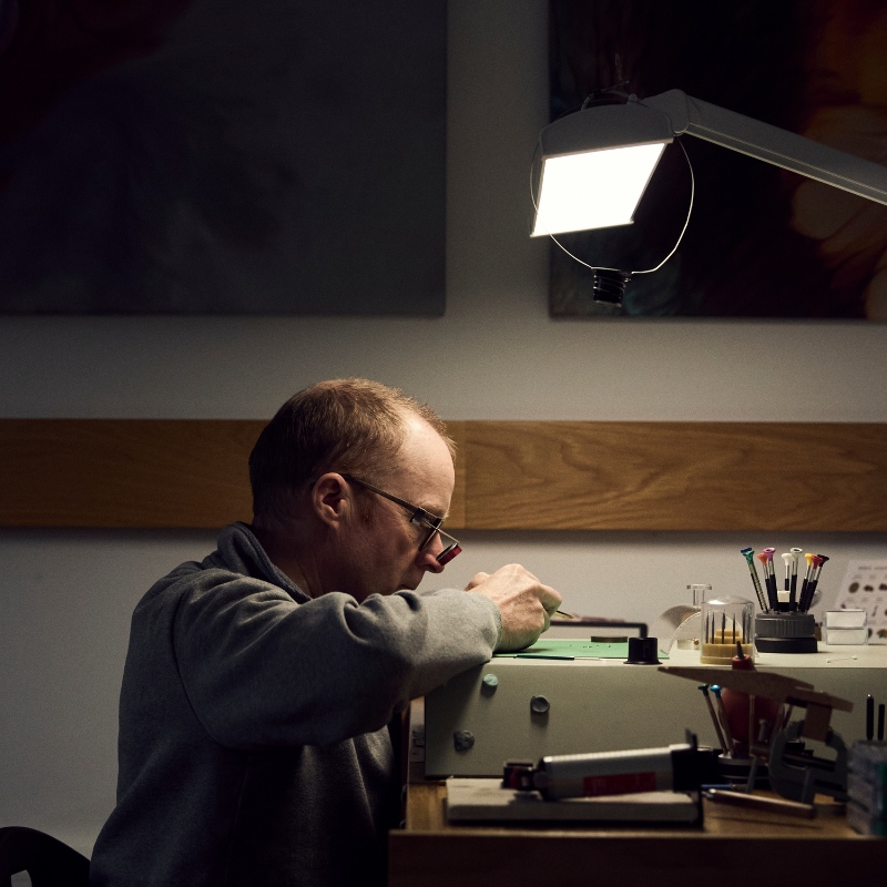 Roger Smith in workshop