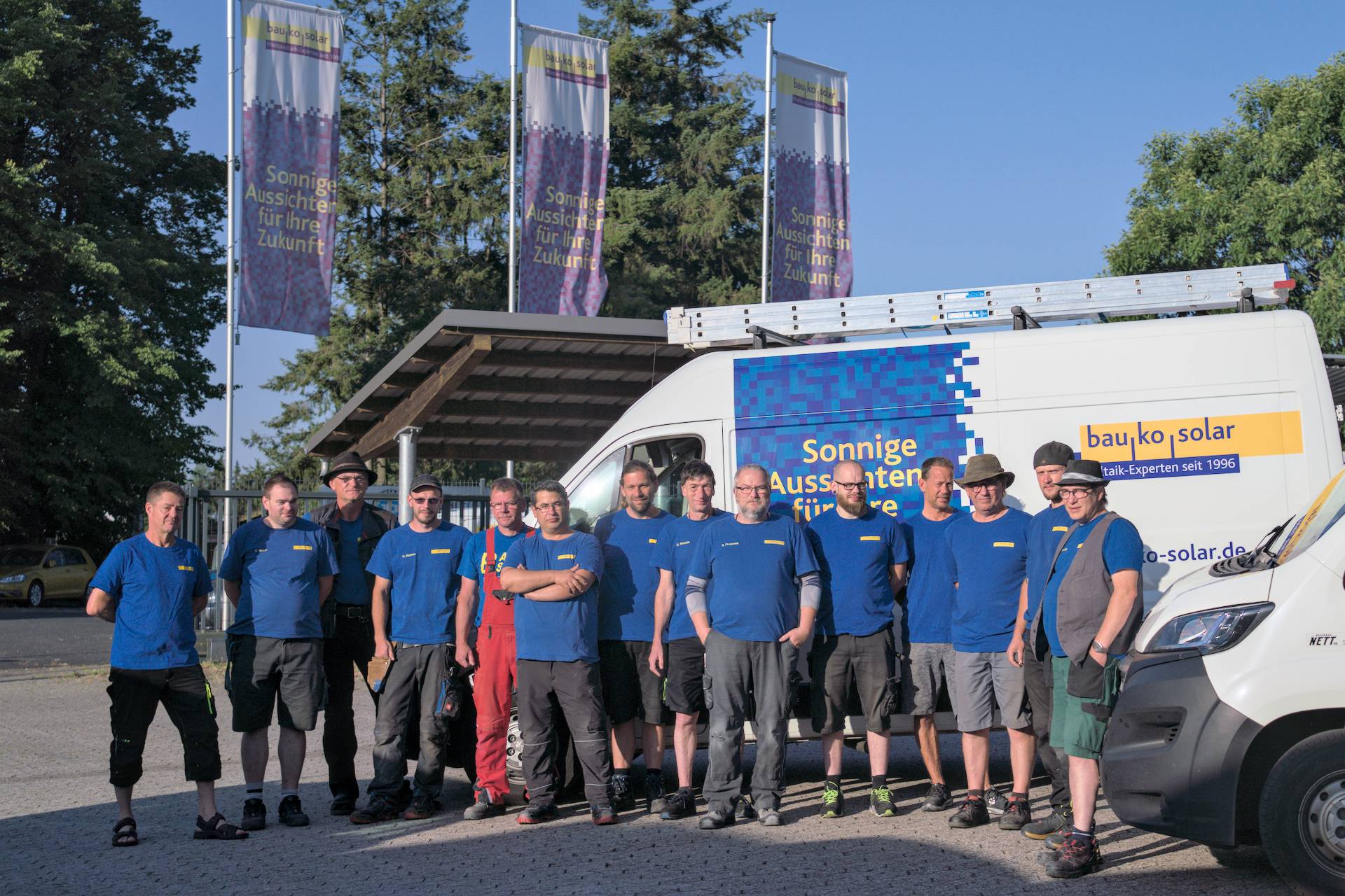 Gleich zwei Elektroniker für den Photovoltaikbau erfolgreich eingestellt