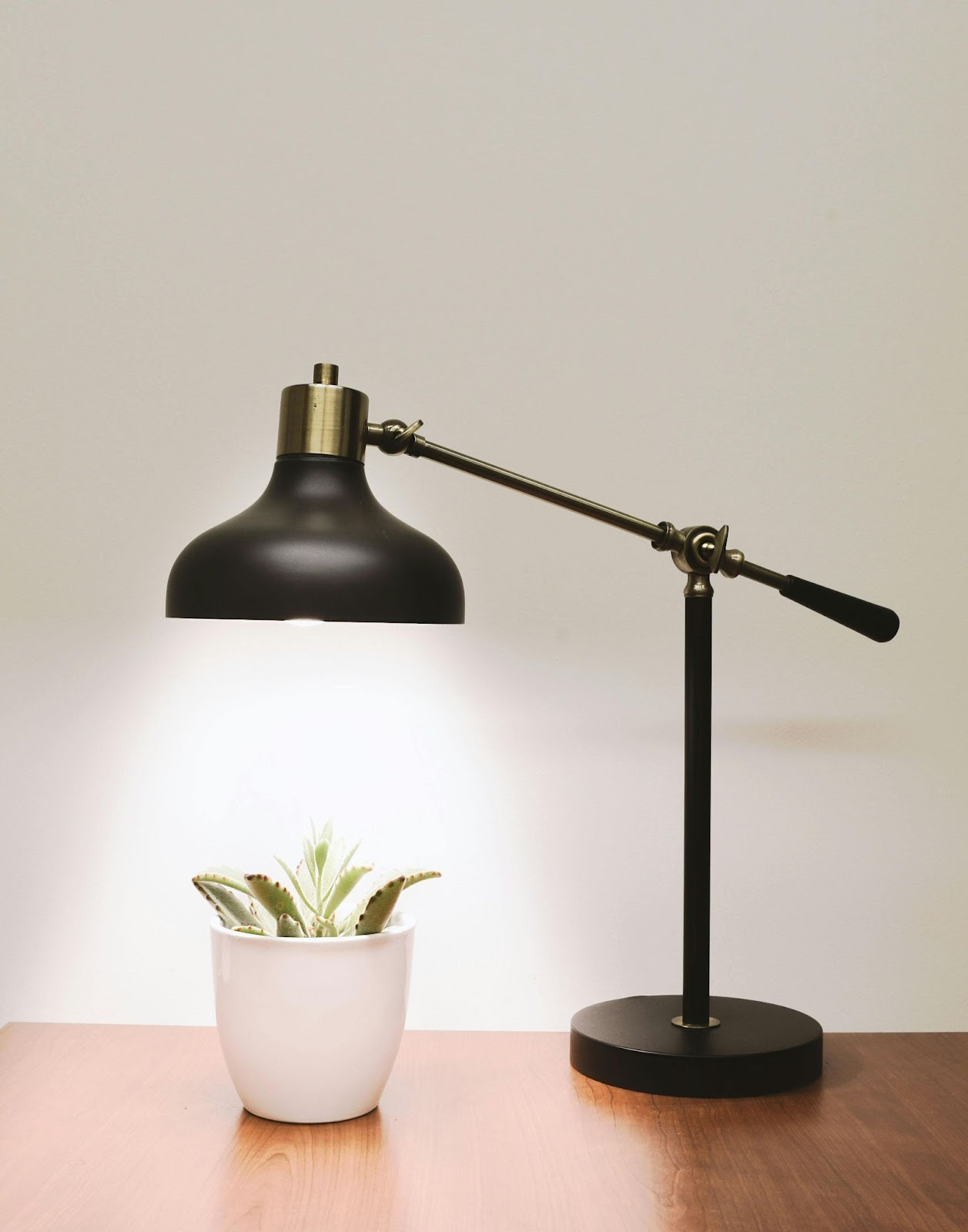 Bedside Table Lamp with USB & Touch Control