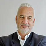 Dr. Markus S.