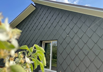 Premium 3D plieninės čerpės moderniam fasadui ir stogui