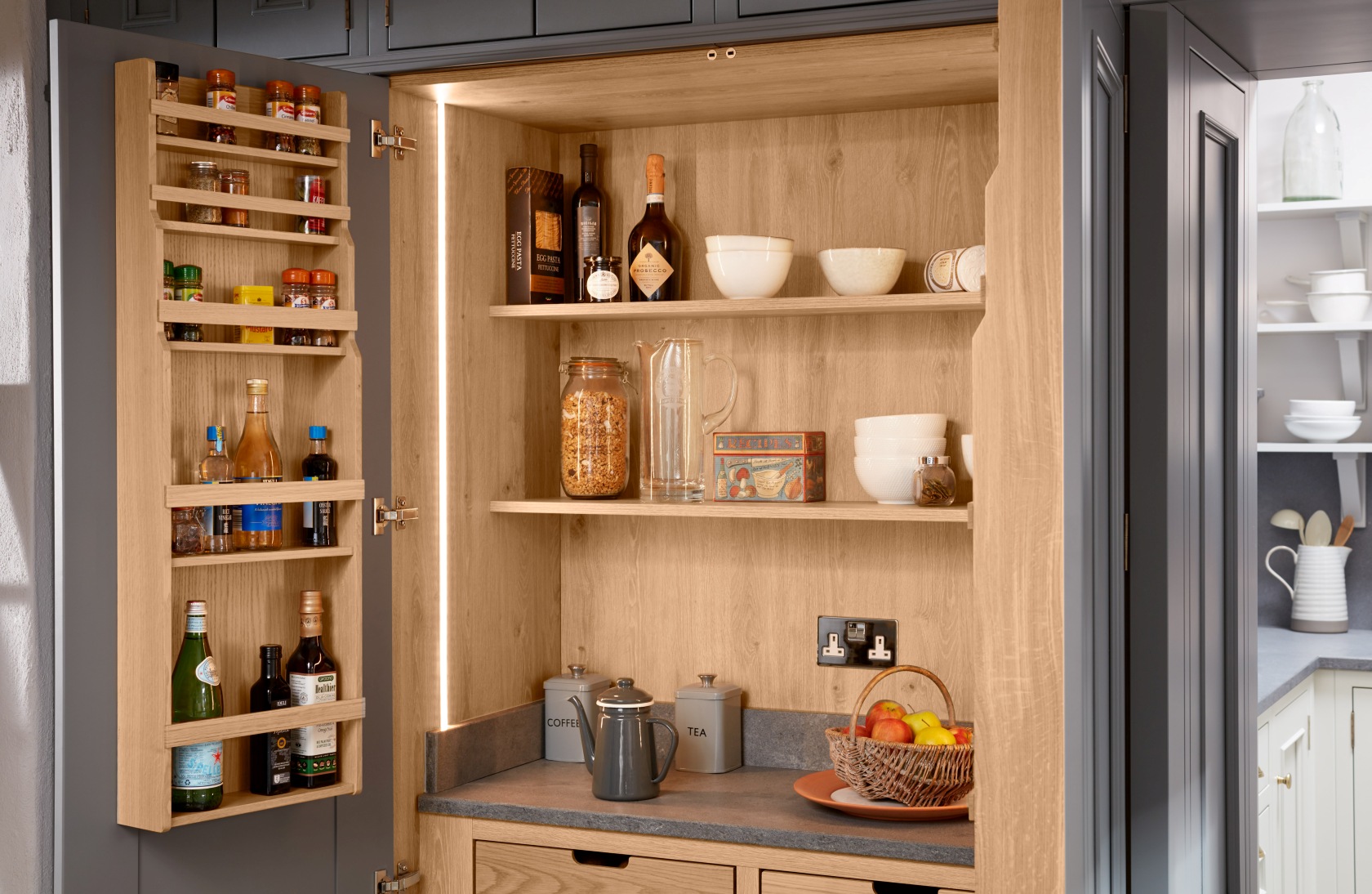 1909 - Georgian Pantry